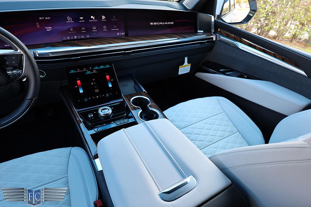 2026 Cadillac Escalade 4WD 4dr Platinum Sport - 23009816 - 31