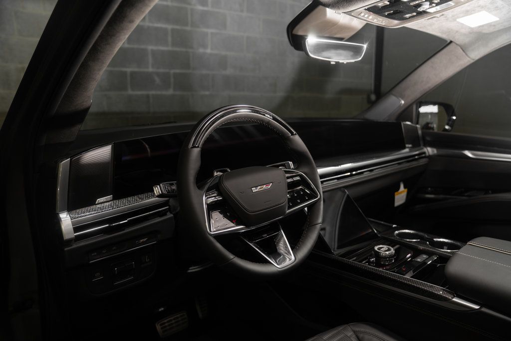 Cadillac Escalade photo 10