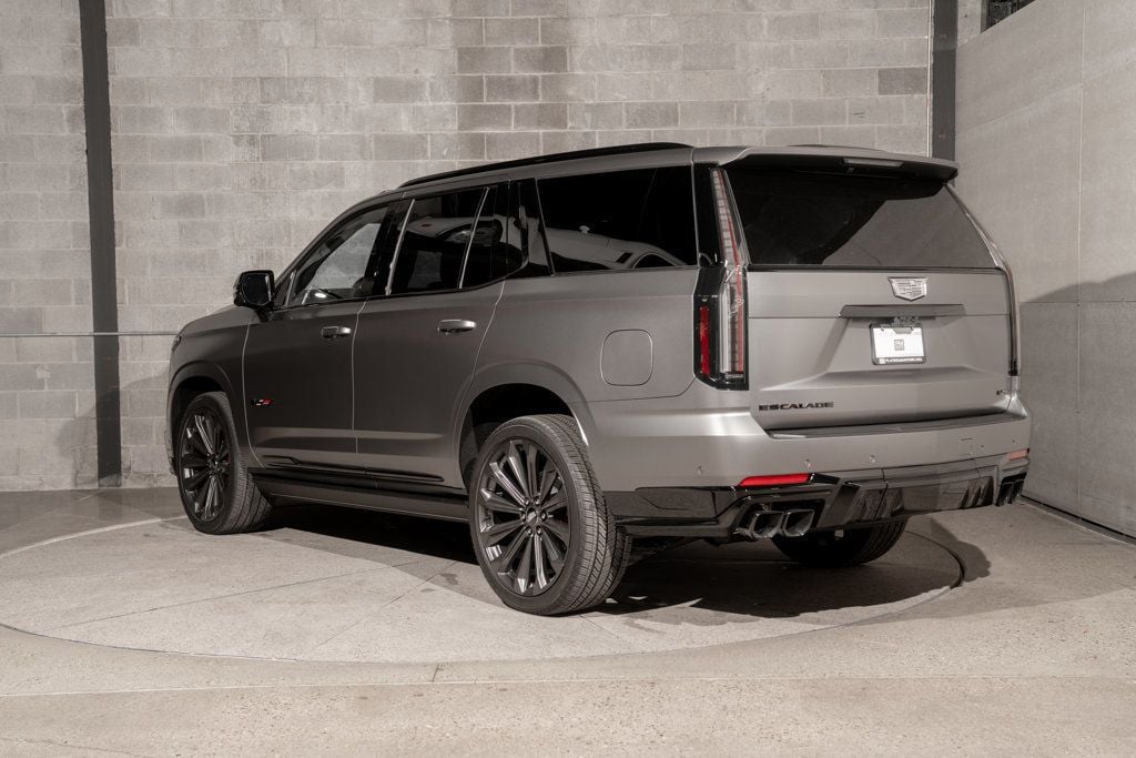 Cadillac Escalade photo 6