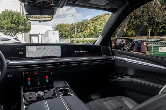 2026 Cadillac Escalade AWD 4dr Escalade-V - 22991800 - 28