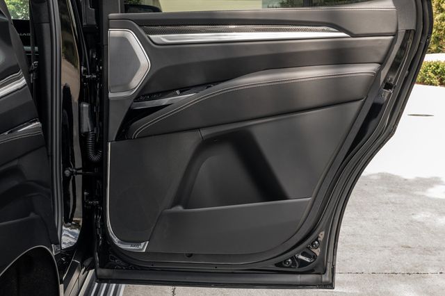 2026 Cadillac Escalade AWD 4dr Escalade-V - 22991800 - 37