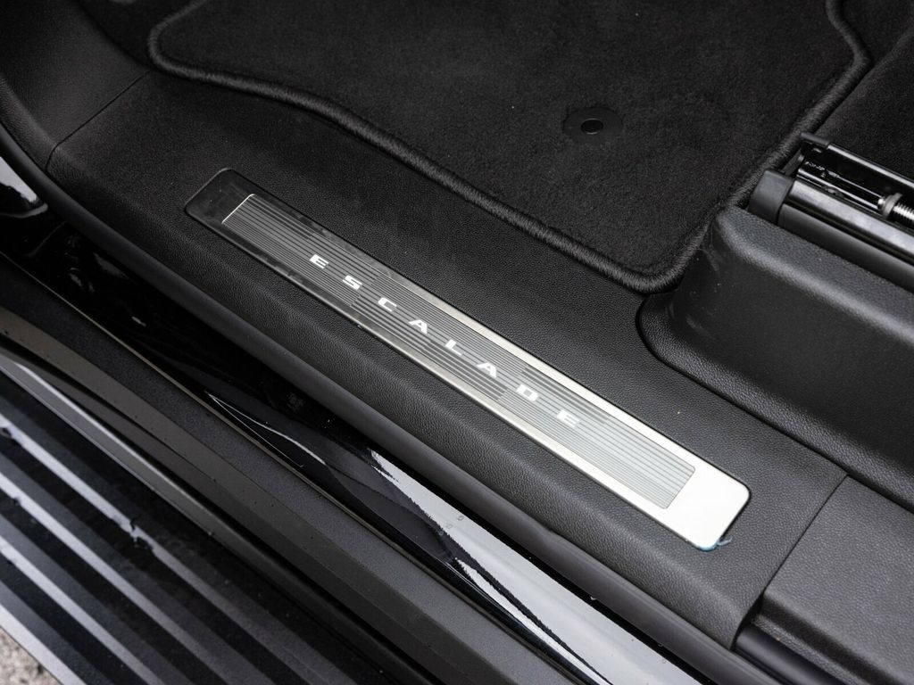 2026 Cadillac Escalade Escalade-V, 682 HP 6.2L Supercharged V8!!! - 22938015 - 30