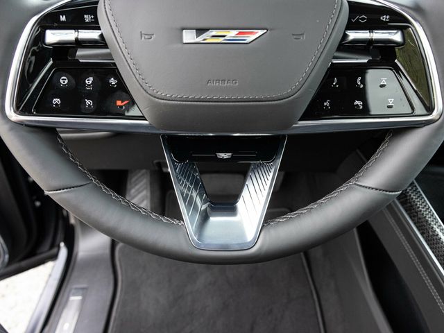 2026 Cadillac Escalade Escalade-V, 682 HP 6.2L Supercharged V8!!! - 22938015 - 42