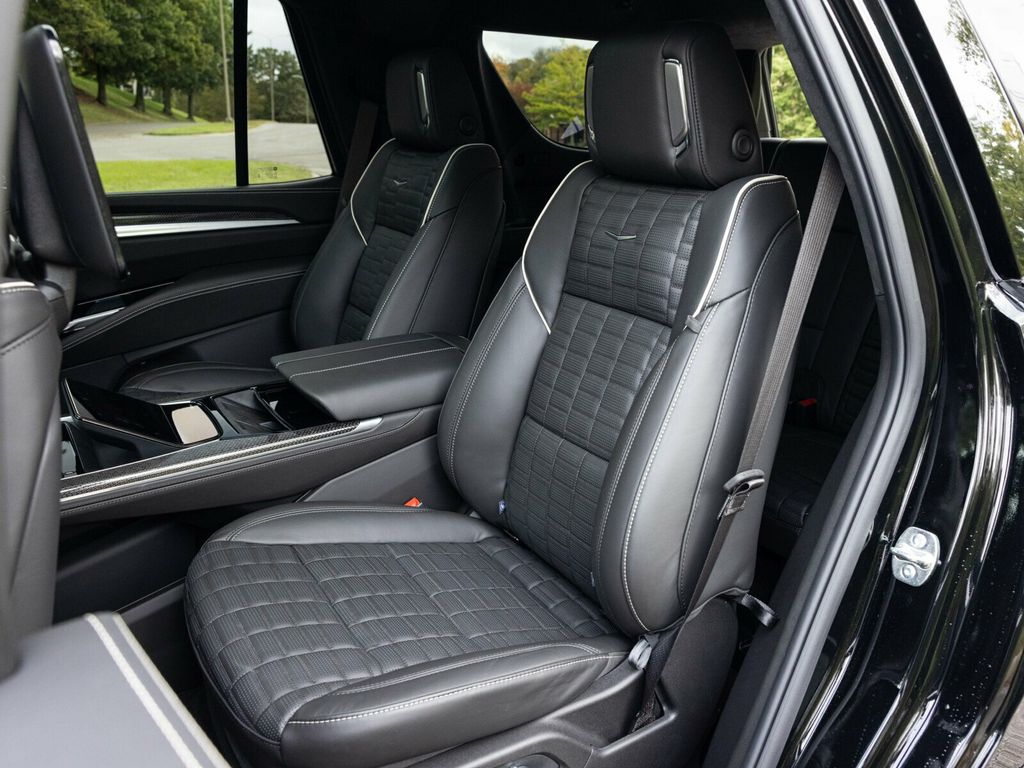 2026 Cadillac Escalade Escalade-V, 682 HP 6.2L Supercharged V8!!! - 22938015 - 59