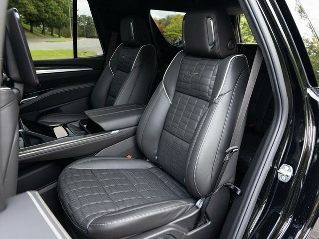 2026 Cadillac Escalade Escalade-V, 682 HP 6.2L Supercharged V8!!! - 22938015 - 59