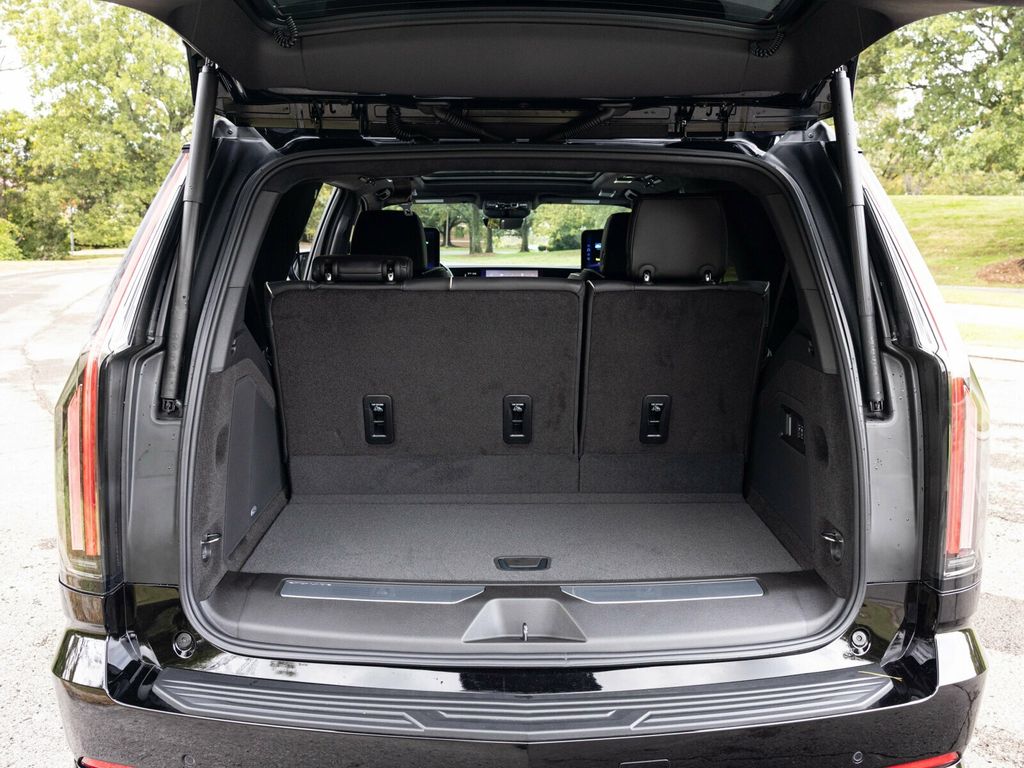 2026 Cadillac Escalade Escalade-V, 682 HP 6.2L Supercharged V8!!! - 22938015 - 64