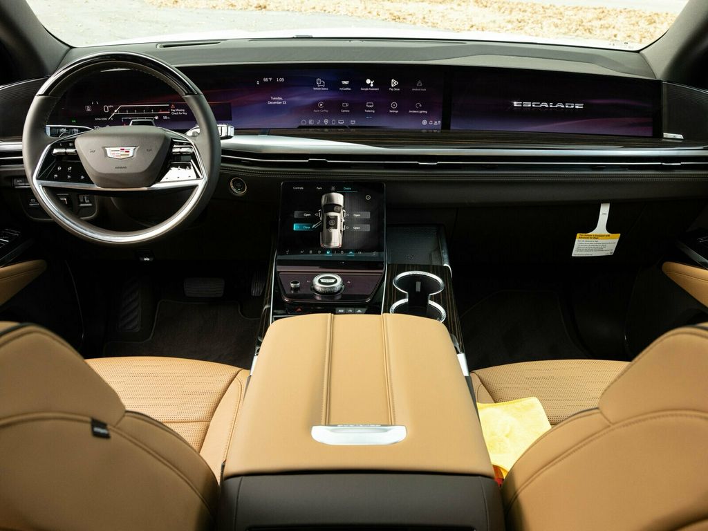 2026 Cadillac Escalade Luxury 4WD, Touring Package, 24" 10-Spoke Alloy Wheels - 22963686 - 55