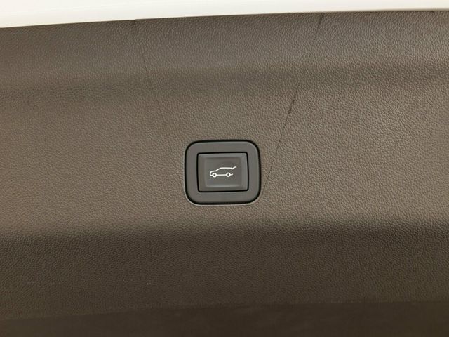 2026 Cadillac Escalade Luxury 4WD, Touring Package, 24" 10-Spoke Alloy Wheels - 22963686 - 68