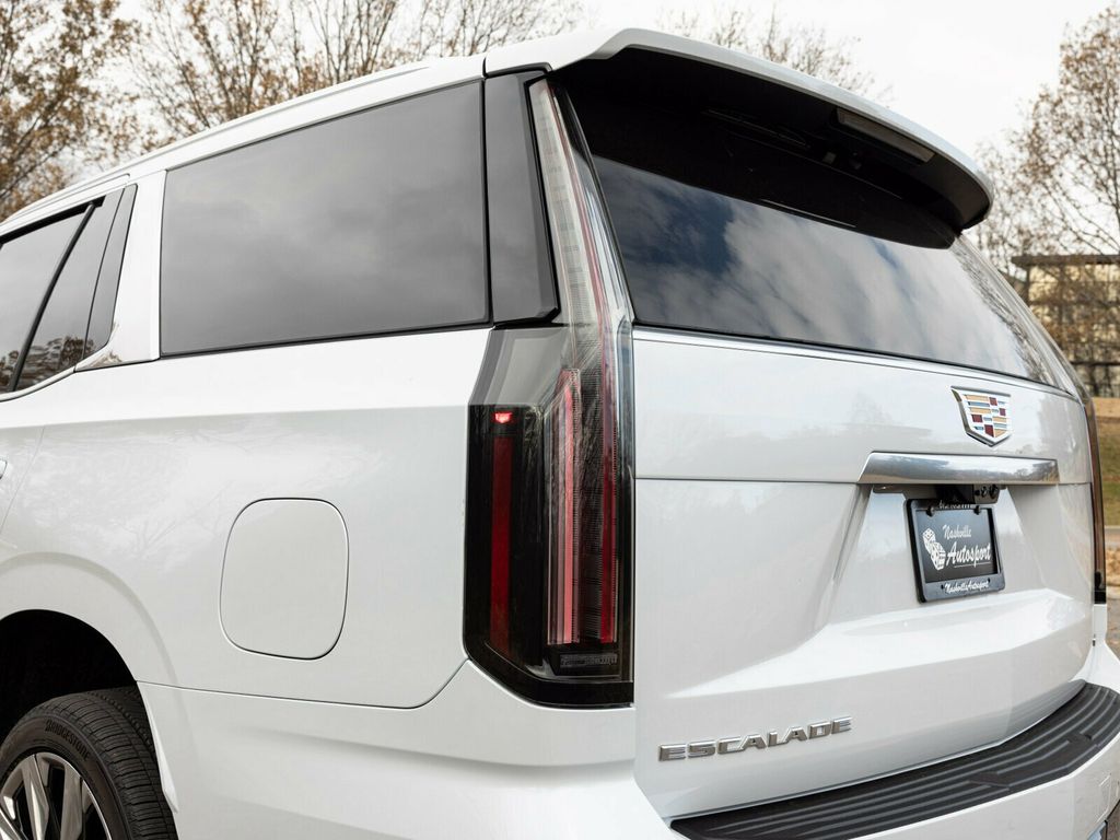 2026 Cadillac Escalade Luxury 4WD, Touring Package, 24" 10-Spoke Alloy Wheels - 22963686 - 71