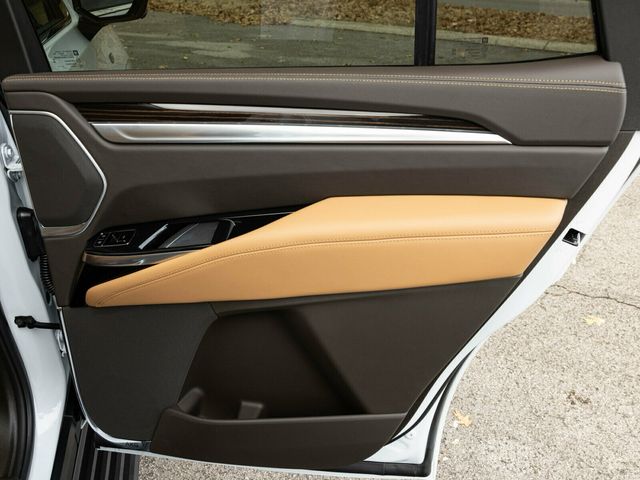 2026 Cadillac Escalade Luxury 4WD, Touring Package, 24" 10-Spoke Alloy Wheels - 22963686 - 76