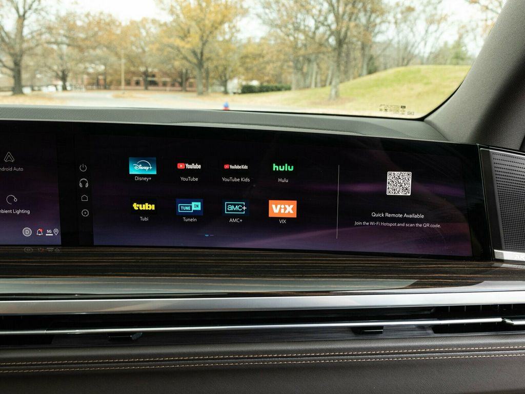 2026 Cadillac Escalade Luxury 4WD, Touring Package, 24" 10-Spoke Alloy Wheels - 22963686 - 83