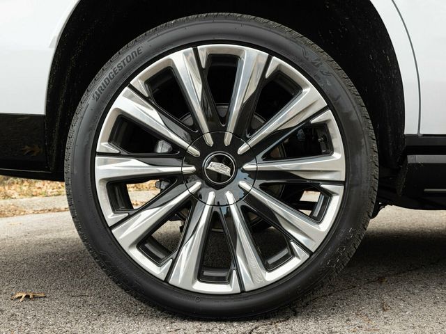 2026 Cadillac Escalade Luxury 4WD, Touring Package, 24" 10-Spoke Alloy Wheels - 22963686 - 89