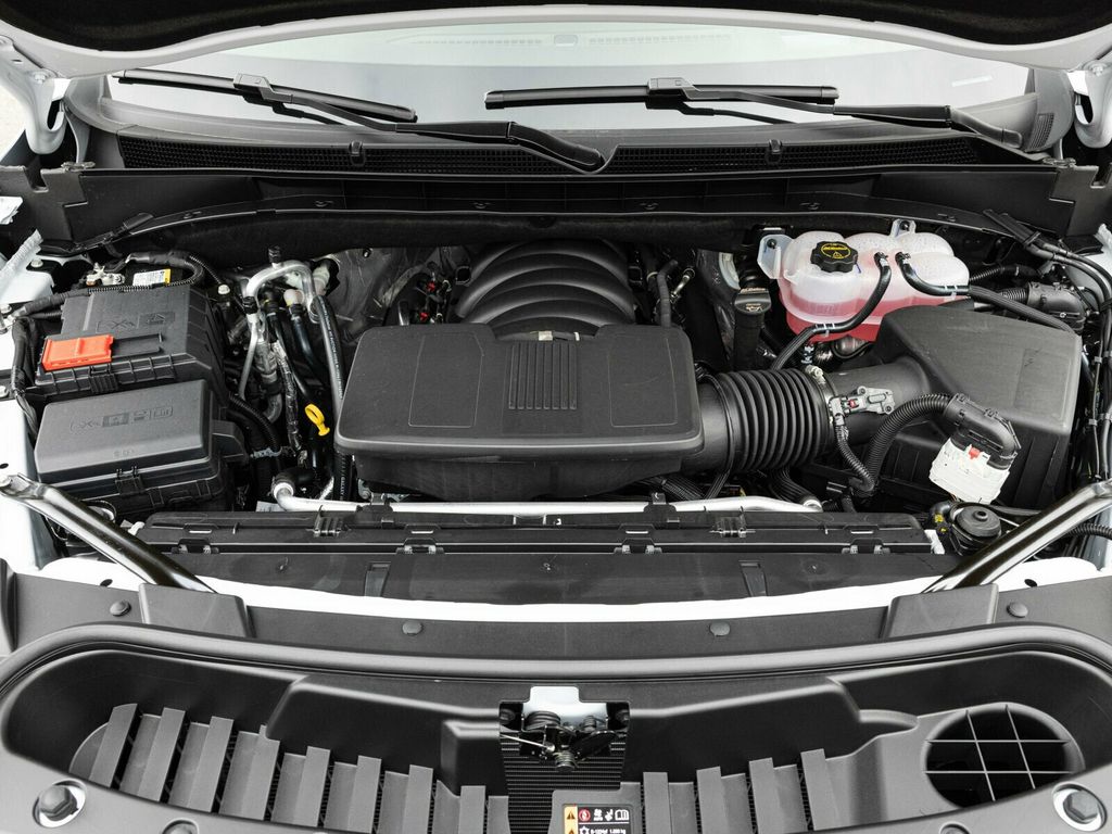 2026 Cadillac Escalade Luxury 4WD, Touring Package, 24" 10-Spoke Alloy Wheels - 22963686 - 96