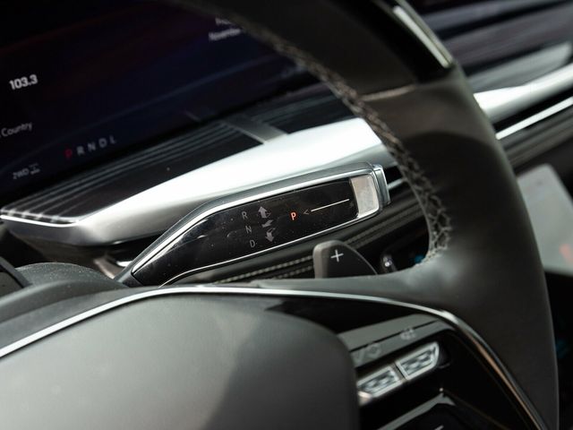 2026 Cadillac Escalade SPORT, TOURING PACKAGE OPEN/CLOSE DOORS - 22943257 - 36