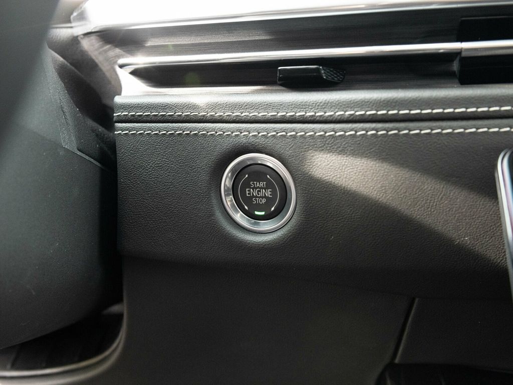 2026 Cadillac Escalade SPORT, TOURING PACKAGE OPEN/CLOSE DOORS - 22943257 - 37