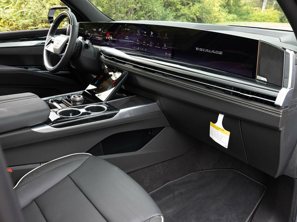 2026 Cadillac Escalade SPORT, TOURING PACKAGE OPEN/CLOSE DOORS - 22943257 - 74
