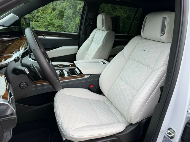 2026 Cadillac Escalade ESV ESV, Platinum Luxury, Massage Seats, 24" Polished Alloy Wheels - 23050727 - 16