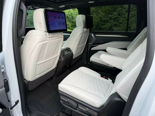 2026 Cadillac Escalade ESV ESV, Platinum Luxury, Massage Seats, 24" Polished Alloy Wheels - 23050727 - 20