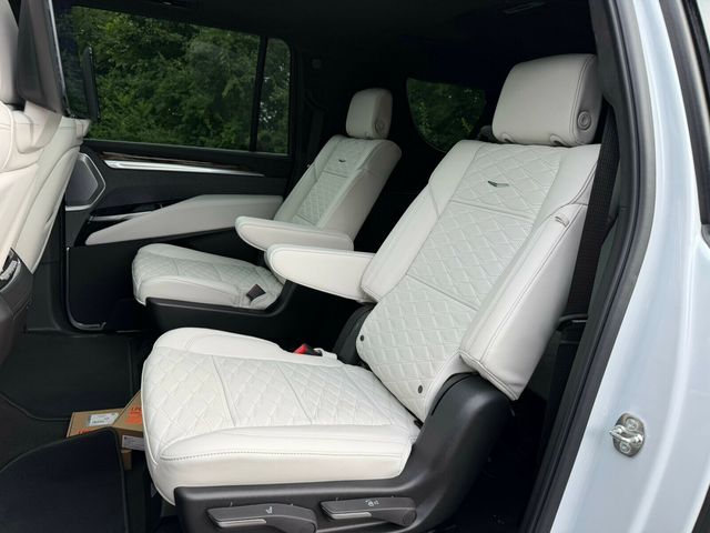 2026 Cadillac Escalade ESV ESV, Platinum Luxury, Massage Seats, 24" Polished Alloy Wheels - 23050727 - 21
