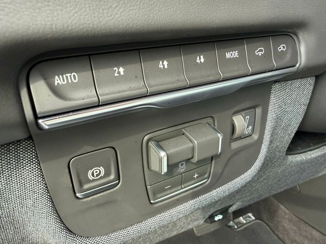 2026 Cadillac Escalade ESV ESV, Platinum Luxury, Massage Seats, 24" Polished Alloy Wheels - 23050727 - 39
