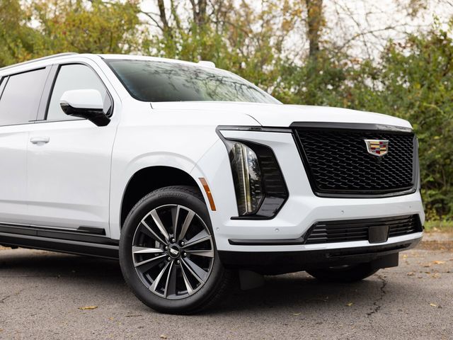 2026 Cadillac Escalade ESV ESV SPORT, TOURING PACKAGE, POWER OPEN/CLOSE DOORS - 22943426 - 13