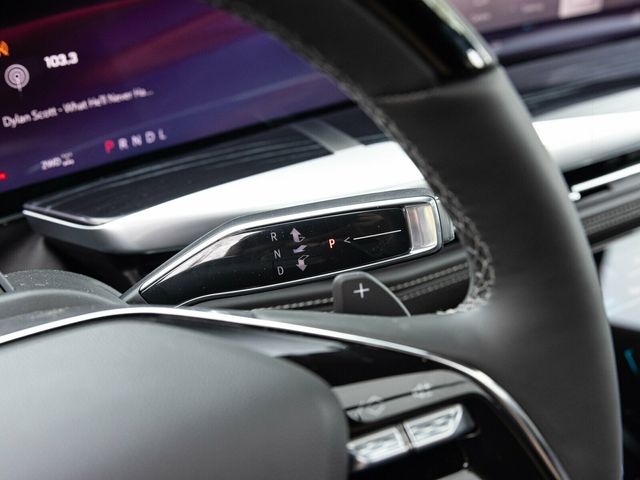 2026 Cadillac Escalade ESV ESV SPORT, TOURING PACKAGE, POWER OPEN/CLOSE DOORS - 22943426 - 36