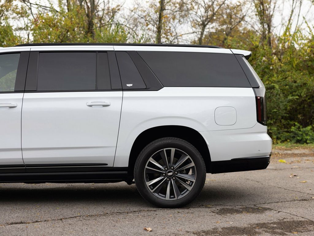 2026 Cadillac Escalade ESV ESV SPORT, TOURING PACKAGE, POWER OPEN/CLOSE DOORS - 22943426 - 4