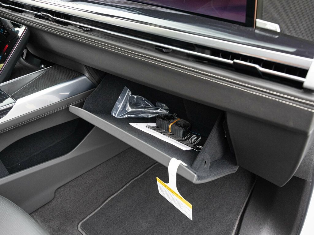 2026 Cadillac Escalade ESV ESV SPORT, TOURING PACKAGE, POWER OPEN/CLOSE DOORS - 22943426 - 78