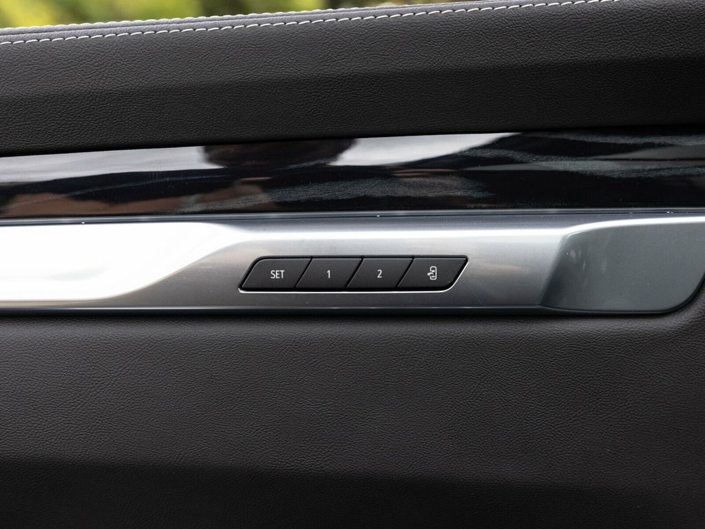 2026 Cadillac Escalade ESV ESV SPORT, TOURING PACKAGE, POWER SOFT OPEN/CLOSE DOORS - 22937964 - 23