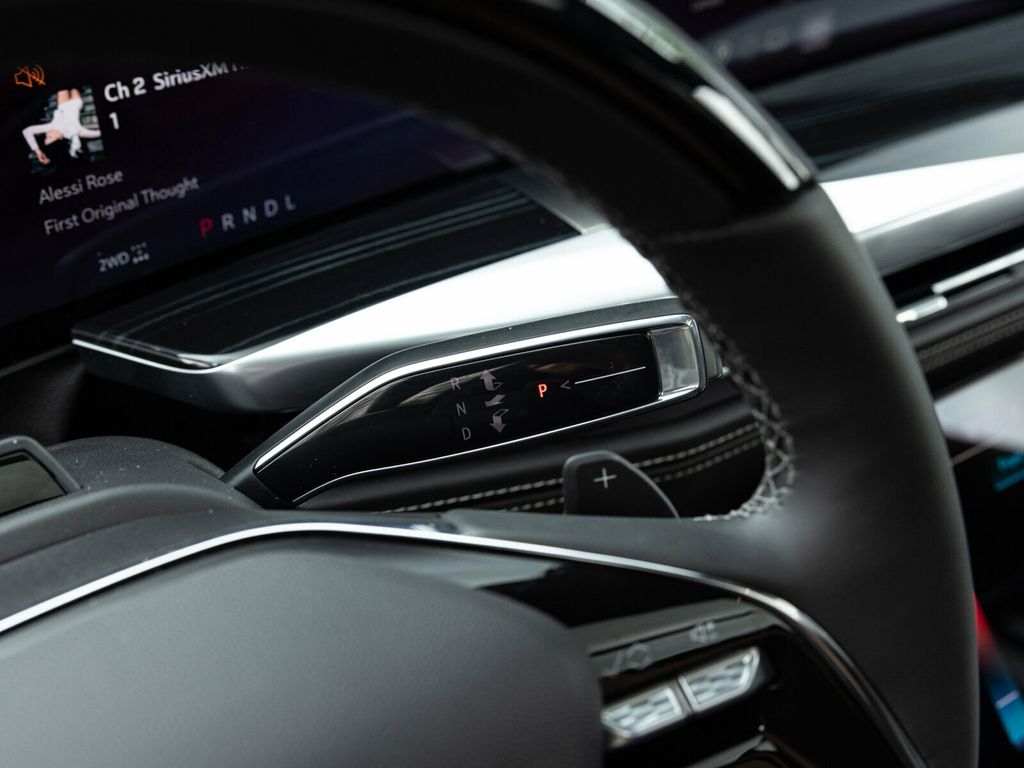 2026 Cadillac Escalade ESV ESV SPORT, TOURING PACKAGE, POWER SOFT OPEN/CLOSE DOORS - 22937964 - 37