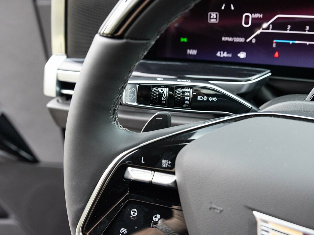 2026 Cadillac Escalade ESV ESV SPORT, TOURING PACKAGE, POWER SOFT OPEN/CLOSE DOORS - 22937964 - 39