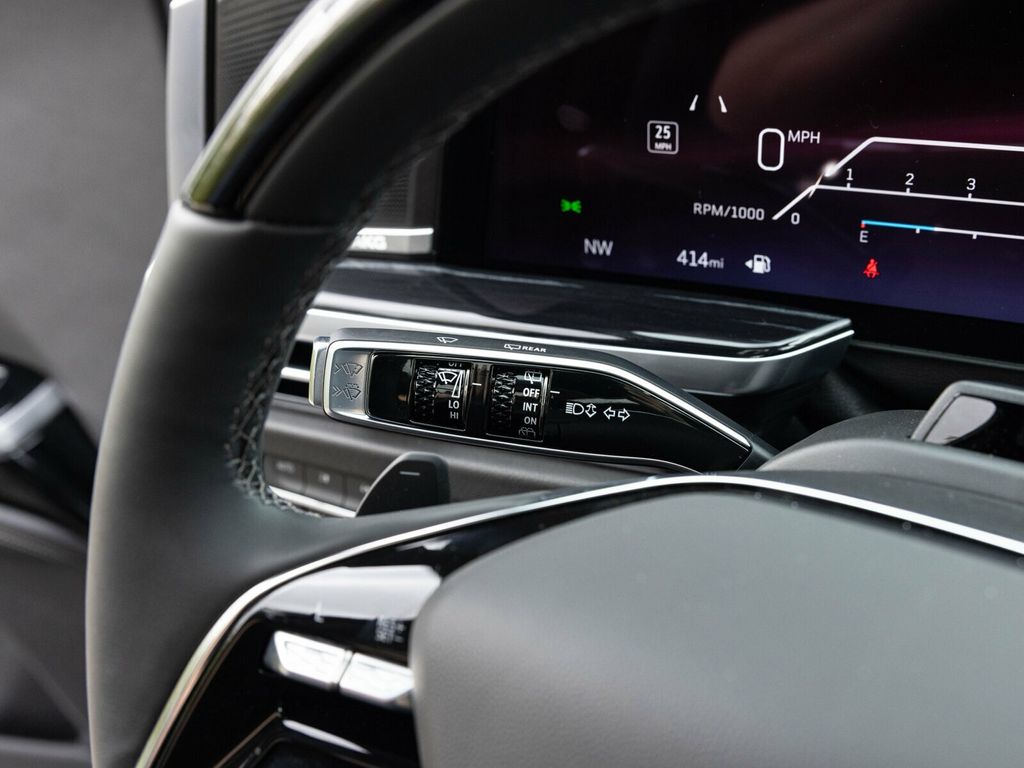 2026 Cadillac Escalade ESV ESV SPORT, TOURING PACKAGE, POWER SOFT OPEN/CLOSE DOORS - 22937964 - 40