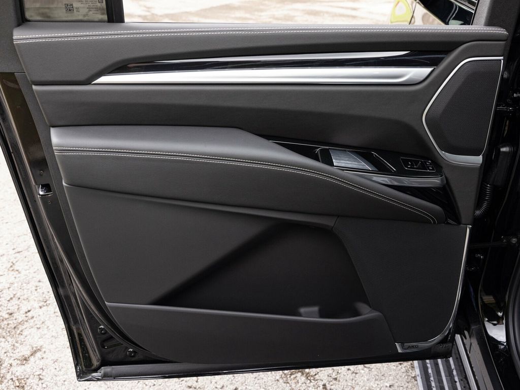 2026 Cadillac Escalade ESV ESV SPORT, TOURING PACKAGE, POWER SOFT OPEN/CLOSE DOORS - 22937964 - 51