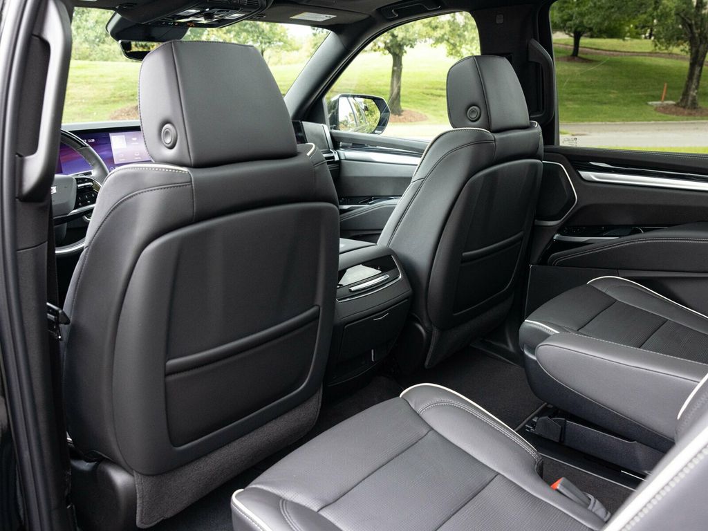 2026 Cadillac Escalade ESV ESV SPORT, TOURING PACKAGE, POWER SOFT OPEN/CLOSE DOORS - 22937964 - 52