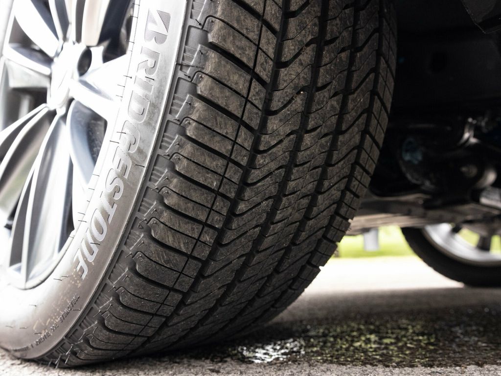 2026 Cadillac Escalade ESV ESV SPORT, TOURING PACKAGE, POWER SOFT OPEN/CLOSE DOORS - 22937964 - 86