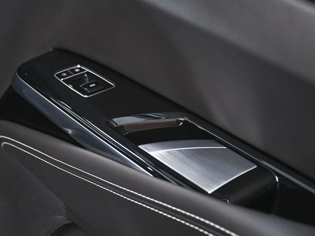 2026 Cadillac Escalade ESV Platinum Edition - 23030240 - 15