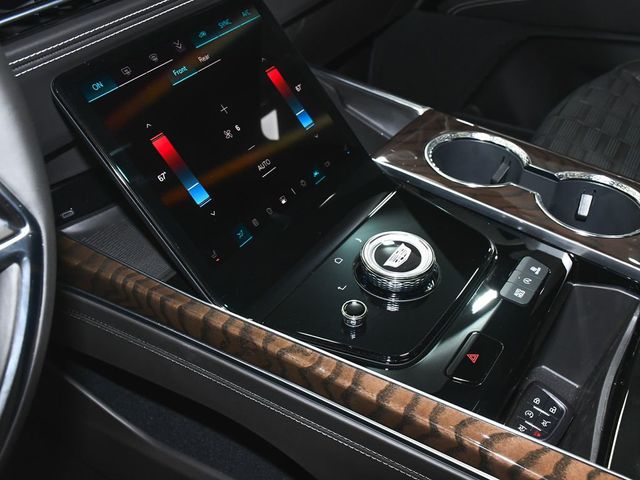2026 Cadillac Escalade ESV Platinum Edition - 23030240 - 39