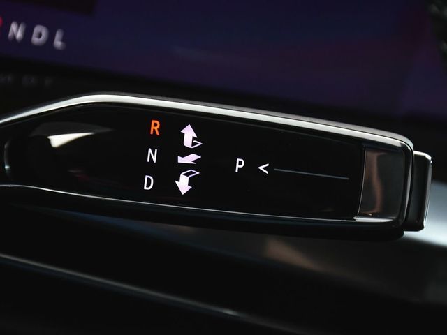 2026 Cadillac Escalade ESV Platinum Edition - 23050312 - 28