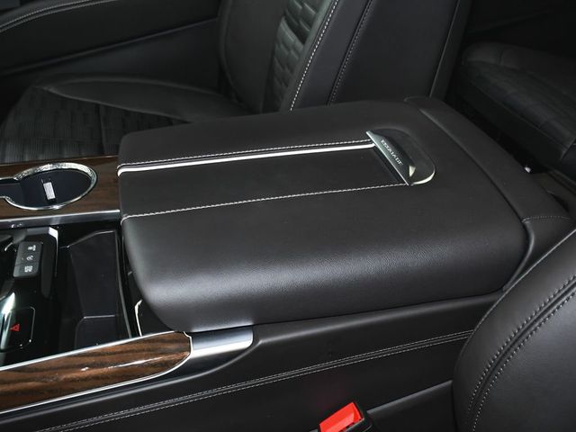 2026 Cadillac Escalade ESV Platinum Edition - 23050312 - 41