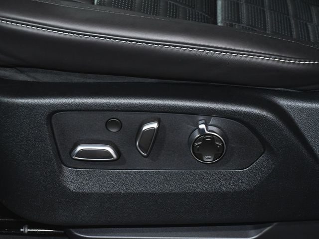 2026 Cadillac Escalade ESV Platinum Edition - 23050312 - 45
