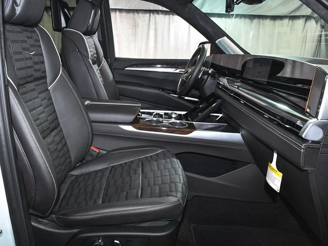 2026 Cadillac Escalade ESV Platinum Edition - 23050312 - 61
