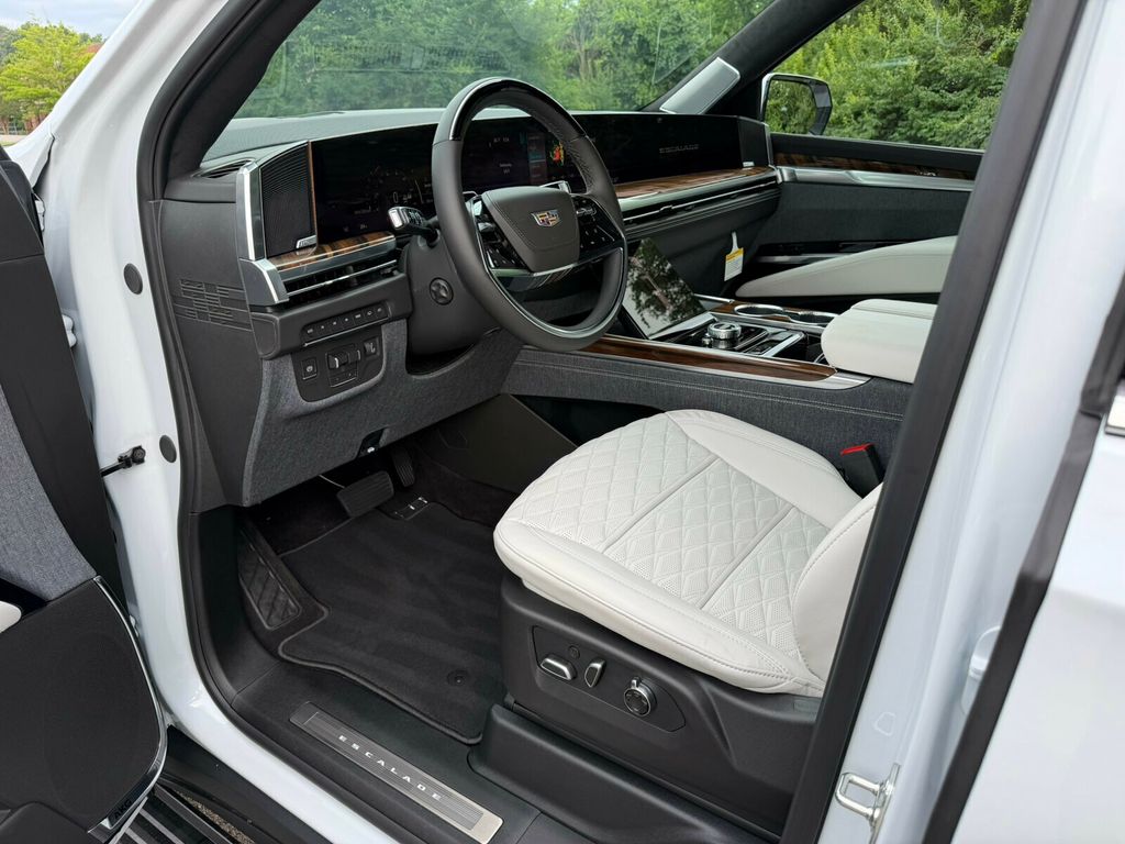 2026 Cadillac Escalade ESV Platinum Luxury/Heated&Cooled Massage Seats/Heads Up Display/NAV - 23050727 - 15