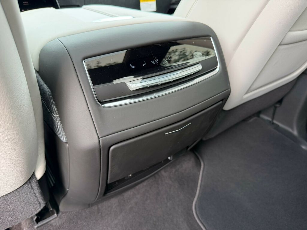2026 Cadillac Escalade ESV Platinum Luxury/Heated&Cooled Massage Seats/Heads Up Display/NAV - 23050727 - 23