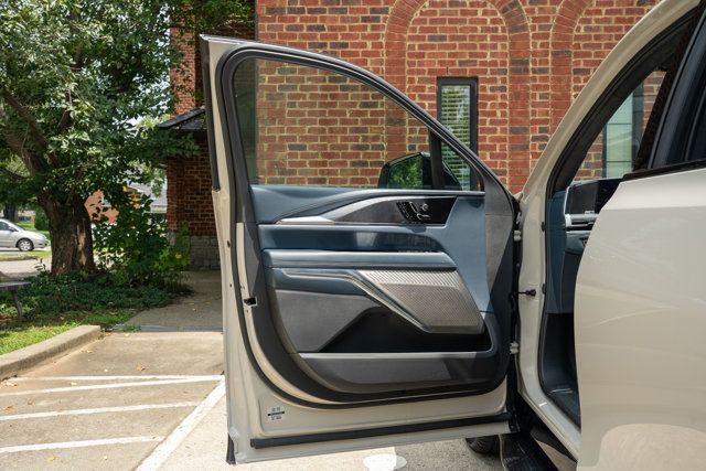 2026 Cadillac Escalade IQ MSRP$151220/PremiumSport/SuperCruise/Heated&CooledSeats/PanoRoof - 23054154 - 16