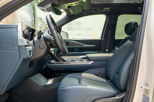 2026 Cadillac Escalade IQ MSRP$151220/PremiumSport/SuperCruise/Heated&CooledSeats/PanoRoof - 23054154 - 17