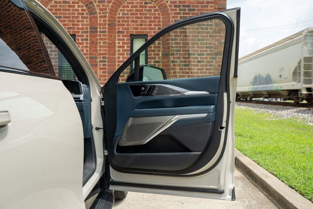 2026 Cadillac Escalade IQ MSRP$151220/PremiumSport/SuperCruise/Heated&CooledSeats/PanoRoof - 23054154 - 40