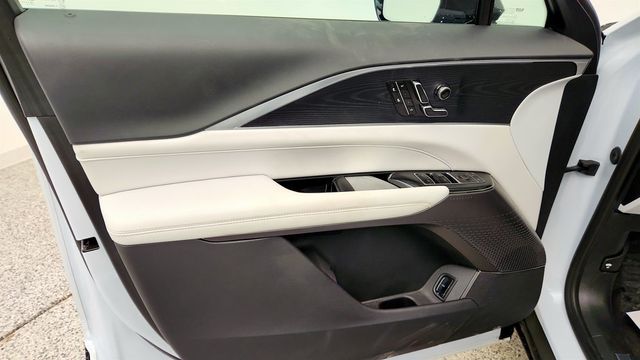 2026 Cadillac LYRIQ 4dr Luxury - 23026171 - 10