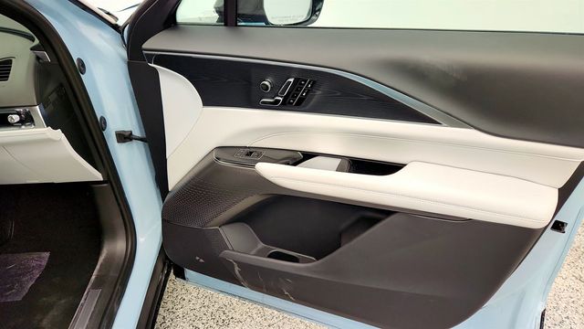 2026 Cadillac LYRIQ 4dr Sport - 22971187 - 25