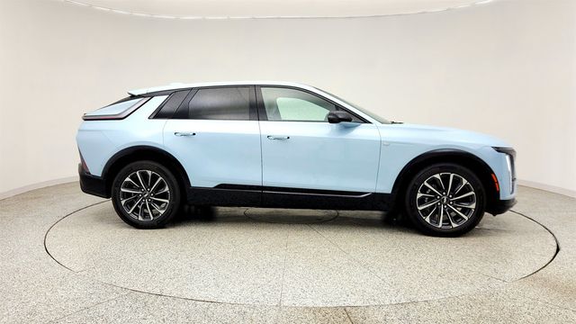 2026 Cadillac LYRIQ 4dr Sport w/ Electric AWD & Trailering Provisions - 23044044 - 3