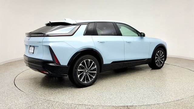 2026 Cadillac LYRIQ 4dr Sport w/ Electric AWD & Trailering Provisions - 23044044 - 4